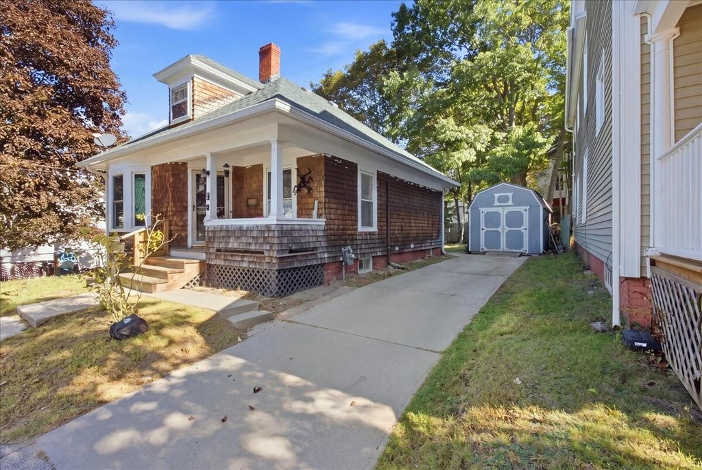 Photo of 6 Harris Street, Auburn, ME 04210 (MLS # 1680257)