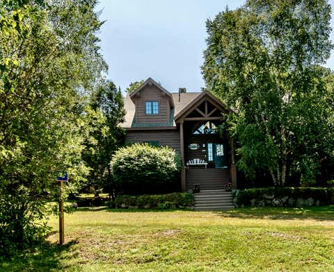 Photo of 5006 Mountain View Road, Carrabassett Valley, ME 04947 (MLS # 1675757)