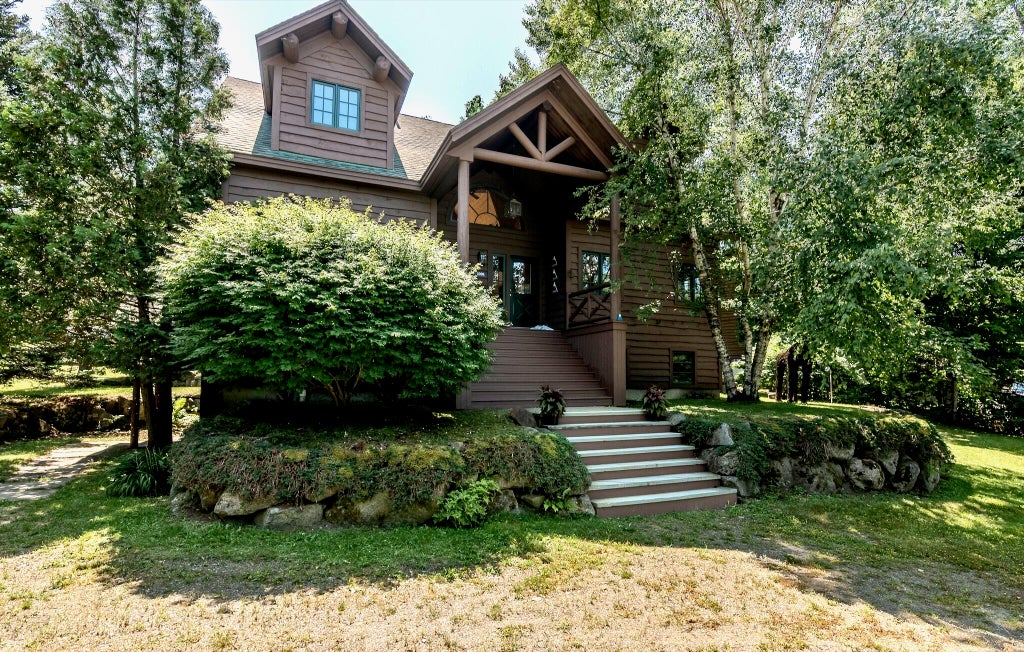 Photo of 5006 Mountain View Road, Carrabassett Valley, ME 04947 (MLS # 1675757)