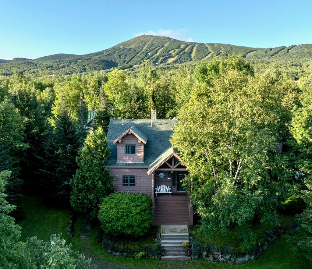 Photo of 5006 Mountain View Road, Carrabassett Valley, ME 04947 (MLS # 1675757)