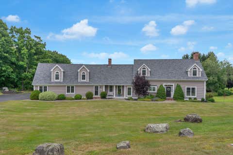 Photo of 11 Valley View Drive, Gorham, ME 04038 (MLS # 1672030)