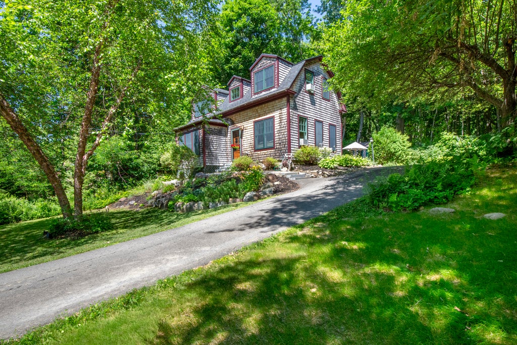 Photo of 6 Bisbee Street, Camden, ME 04843 (MLS # 1674481)