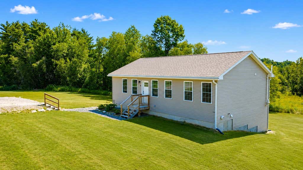 Photo of 4 Meadow Lane, Leeds, ME 04263 (MLS # 1673637)