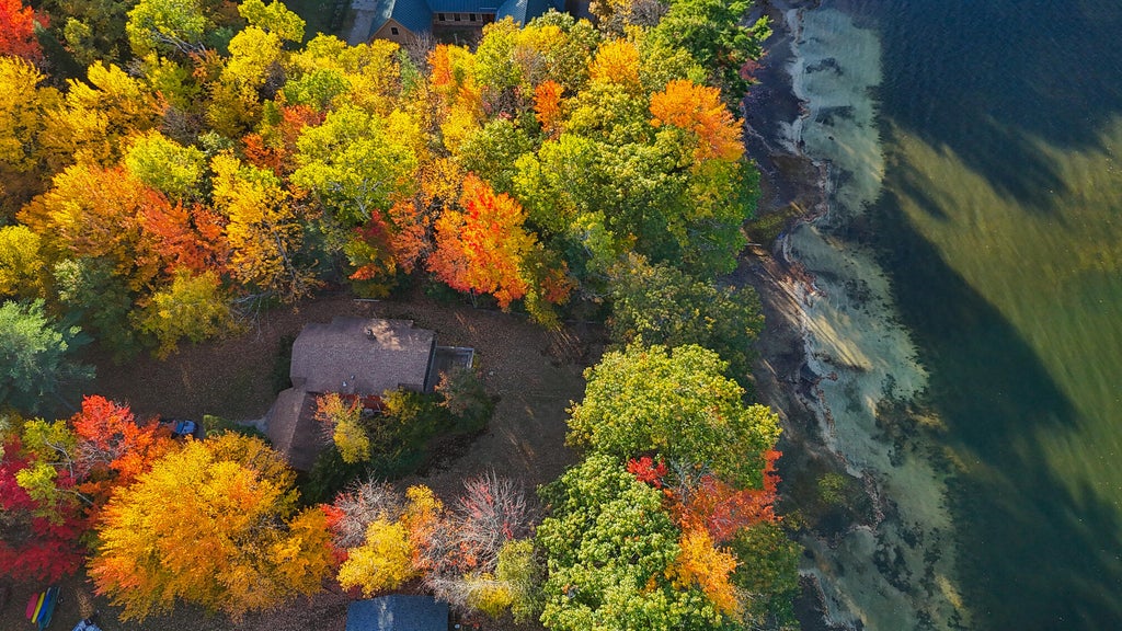 Photo of 140 Valview Drive, Auburn, ME 04210 (MLS # 1685005)