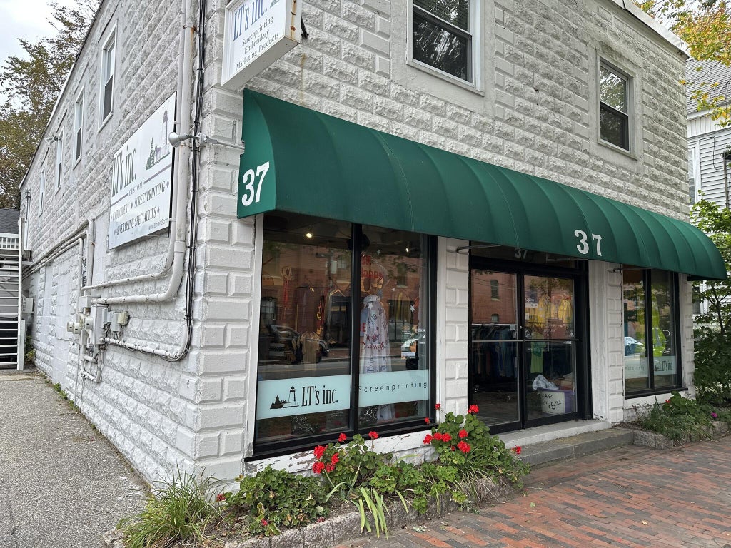 Photo of 35 Danforth Street, Portland, ME 04101 (MLS # 1663170)