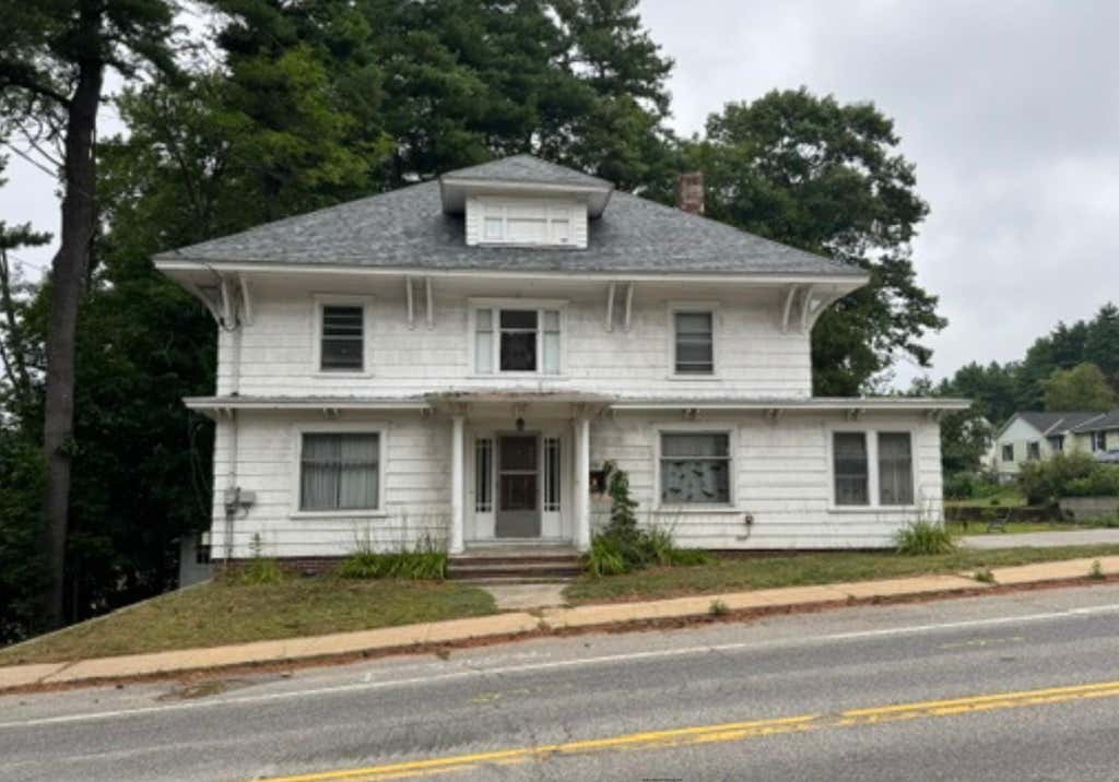 Photo of 156 Cottage Street, Sanford, ME 04073 (MLS # 1673743)