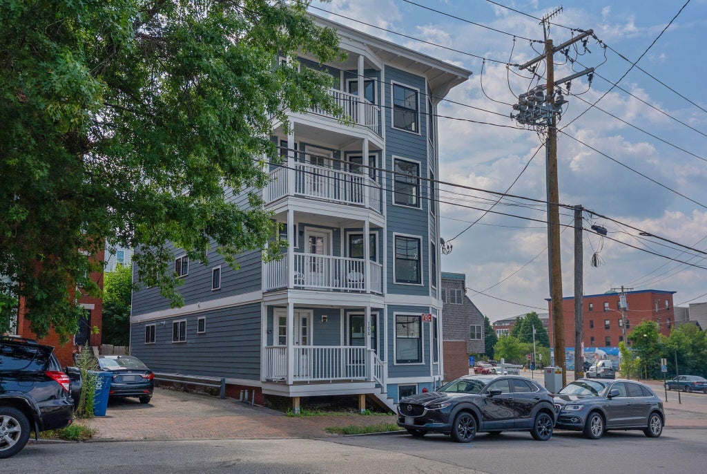 Photo of 106 Cumberland Avenue #401, Portland, ME 04101 (MLS # 1674169)