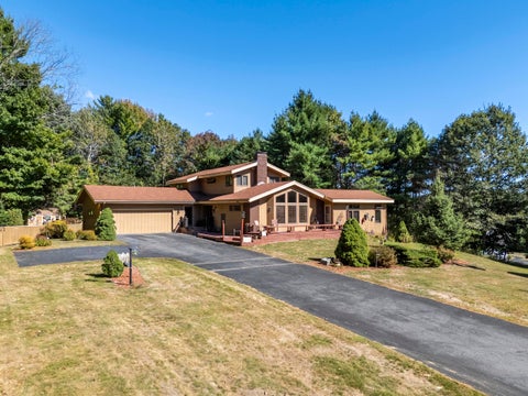 Photo of 2 Brookfield Road, Falmouth, ME 04105 (MLS # 1676755)