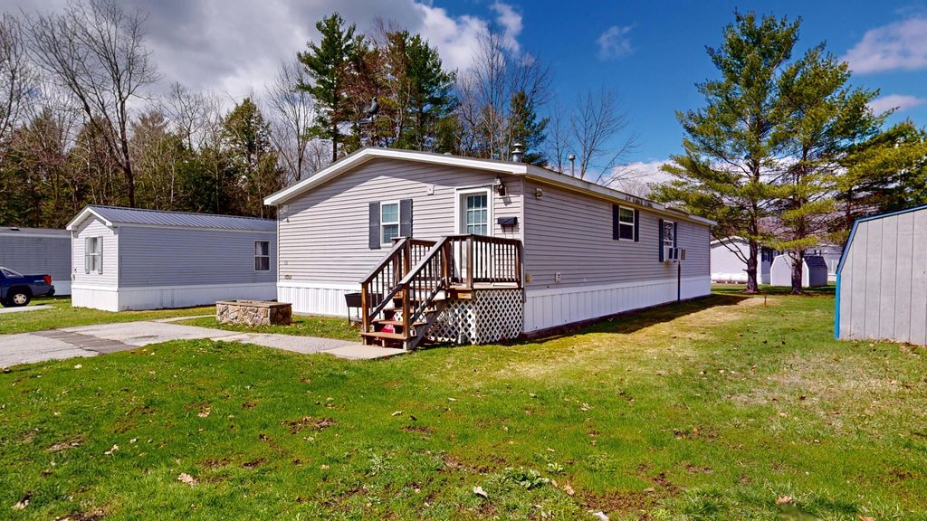 Photo of 13 Evergreen Road, Lewiston, ME 04240 (MLS # 1659130)