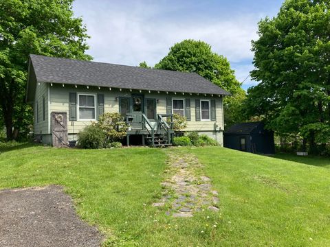 Photo of 29 Prescott Street, Rockland, ME 04841 (MLS # 1665087)