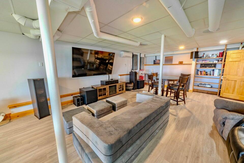 19 Glenview Ln, Belfast, ME, 04915, USA, 4 Bedrooms Bedrooms, ,4 BathroomsBathrooms,Residential,Active,19 Glenview Ln,1659742