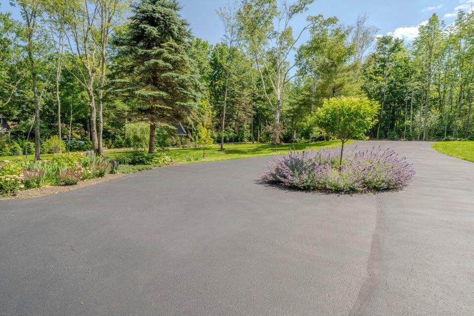 19 Glenview Ln, Belfast, ME, 04915, USA, 4 Bedrooms Bedrooms, ,4 BathroomsBathrooms,Residential,Active,19 Glenview Ln,1659742
