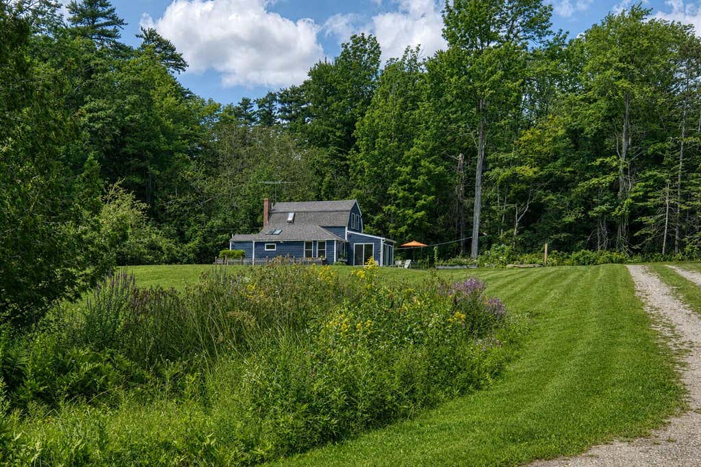 Photo of 15 Summit Avenue, Northport, ME 04849 (MLS # 1676293)