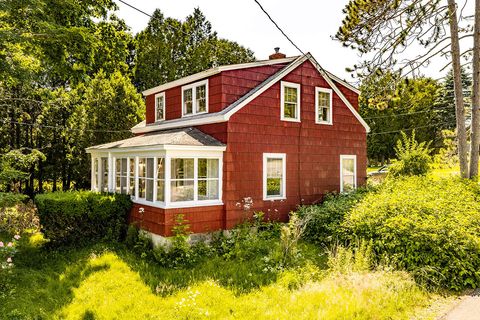 Photo of 6 Pine Street, Rockport, ME 04856 (MLS # 1671339)