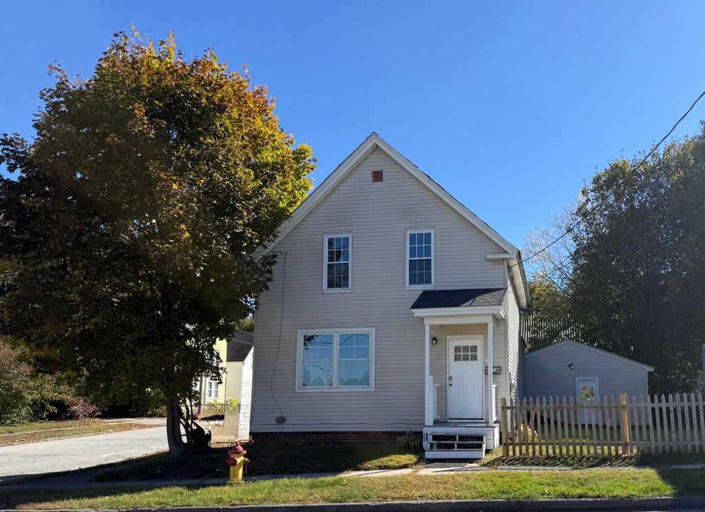 Photo of 72 Gill Street, Auburn, ME 04210 (MLS # 1684706)