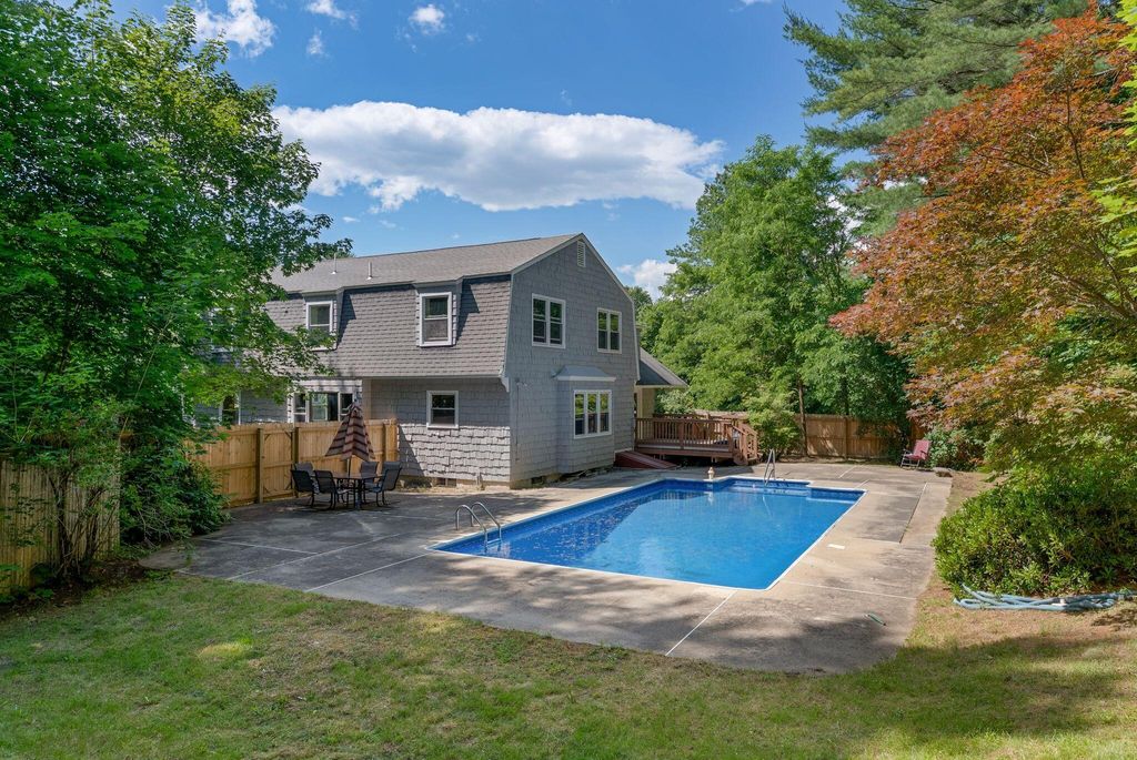 Photo of 126 Sunderland Drive, Auburn, ME 04210 (MLS # 1668462)