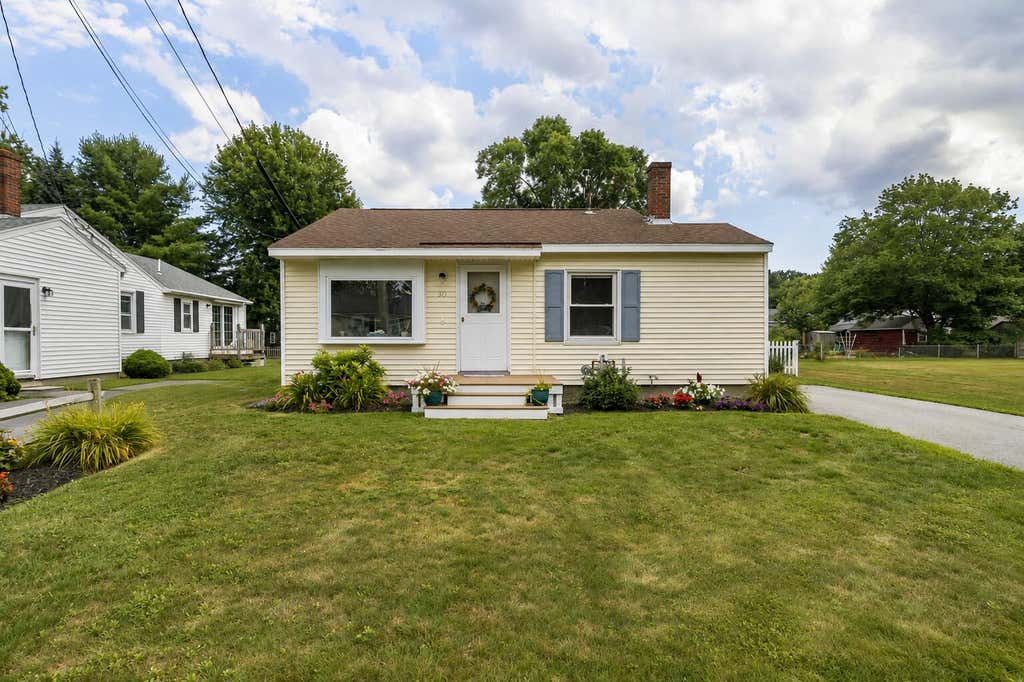 Photo of 30 Daytona Street, South Portland, ME 04106 (MLS # 1675724)
