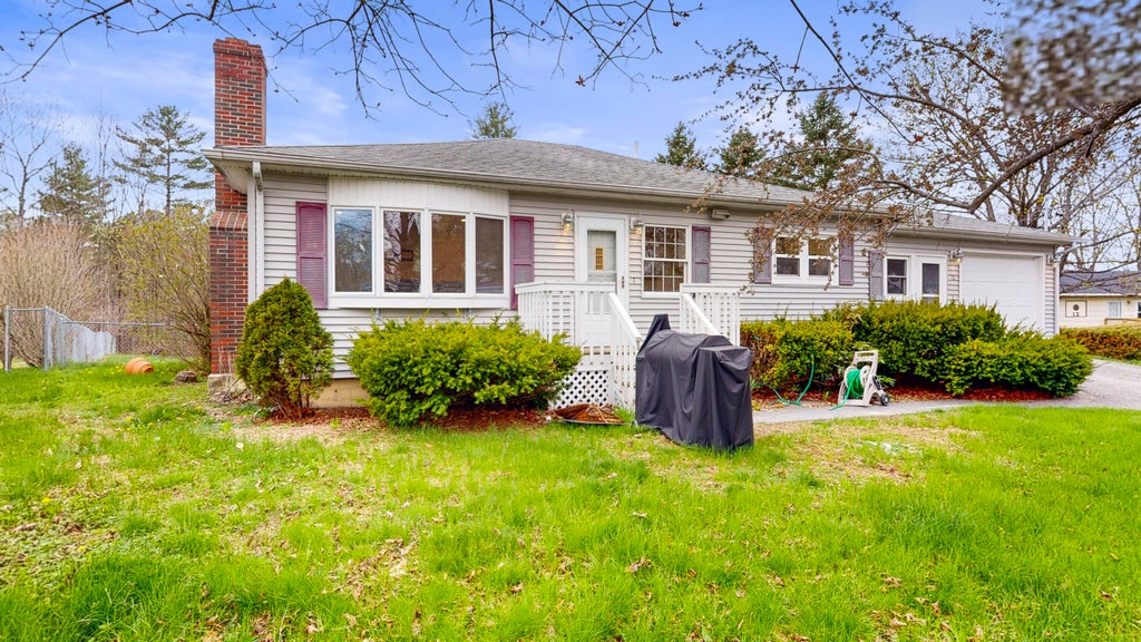 Photo of 10 Riley Street, Lewiston, ME 04240 (MLS # 1661158)