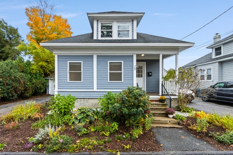 Photo of 28 Tremaine Street, Portland, ME 04103 (MLS # 1684567)