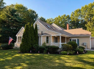 Photo of 6 Sterling Drive #6, Kennebunk, ME 04043 (MLS # 1675251)