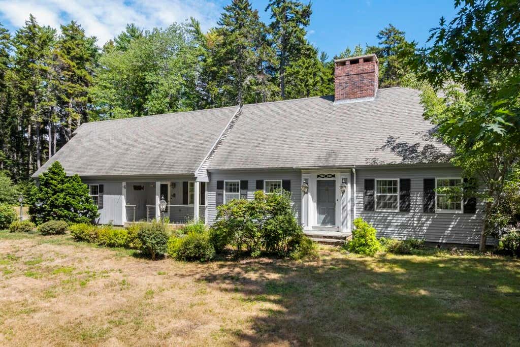 Photo of 32 Presley Drive, Boothbay, ME 04544 (MLS # 1677575)