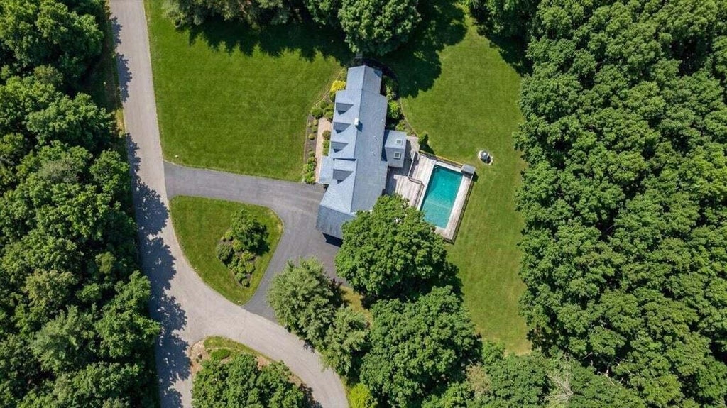 Photo of 6 Stone Ridge Drive, Waterville, ME 04901 (MLS # 1681388)