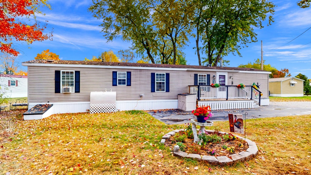 Photo of 60 Mount Hope Avenue #17, Lewiston, ME 04240 (MLS # 1684433)