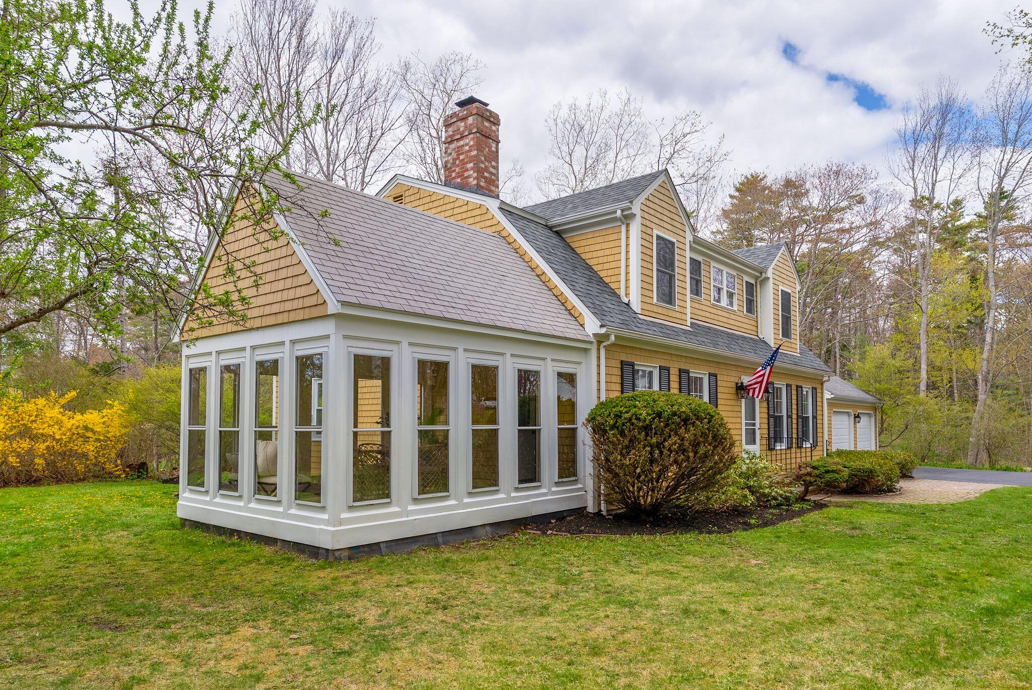 Yarmouth, Maine, 04096, United States, 4 Bedrooms Bedrooms, ,4 BathroomsBathrooms,Residential,Pending,2045664