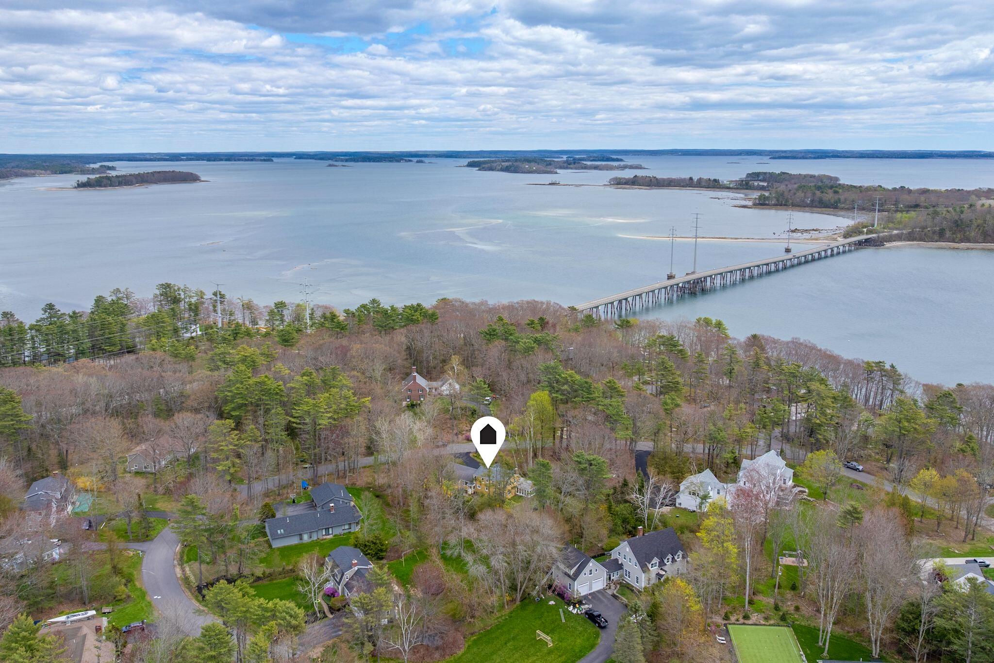 Yarmouth, Maine, 04096, United States, 4 Bedrooms Bedrooms, ,4 BathroomsBathrooms,Residential,Pending,2045664