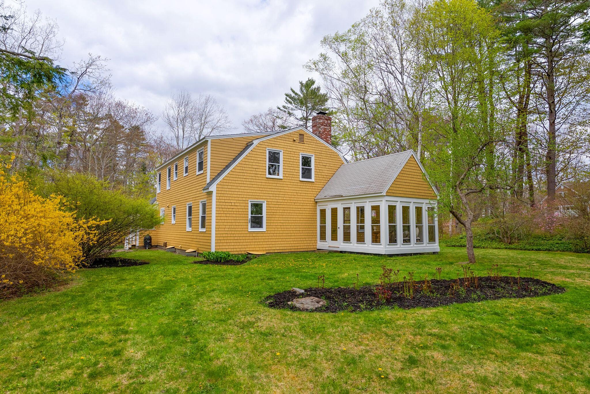 Yarmouth, Maine, 04096, United States, 4 Bedrooms Bedrooms, ,4 BathroomsBathrooms,Residential,Pending,2045664