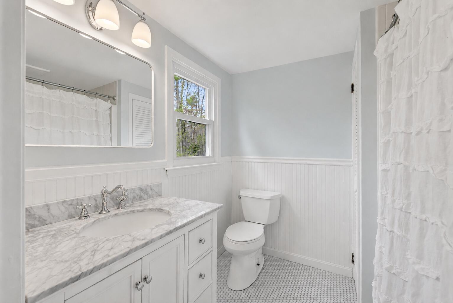 Yarmouth, Maine, 04096, United States, 4 Bedrooms Bedrooms, ,4 BathroomsBathrooms,Residential,Pending,2045664