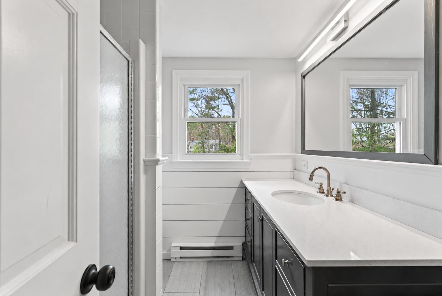 Yarmouth, Maine, 04096, United States, 4 Bedrooms Bedrooms, ,4 BathroomsBathrooms,Residential,Pending,2045664