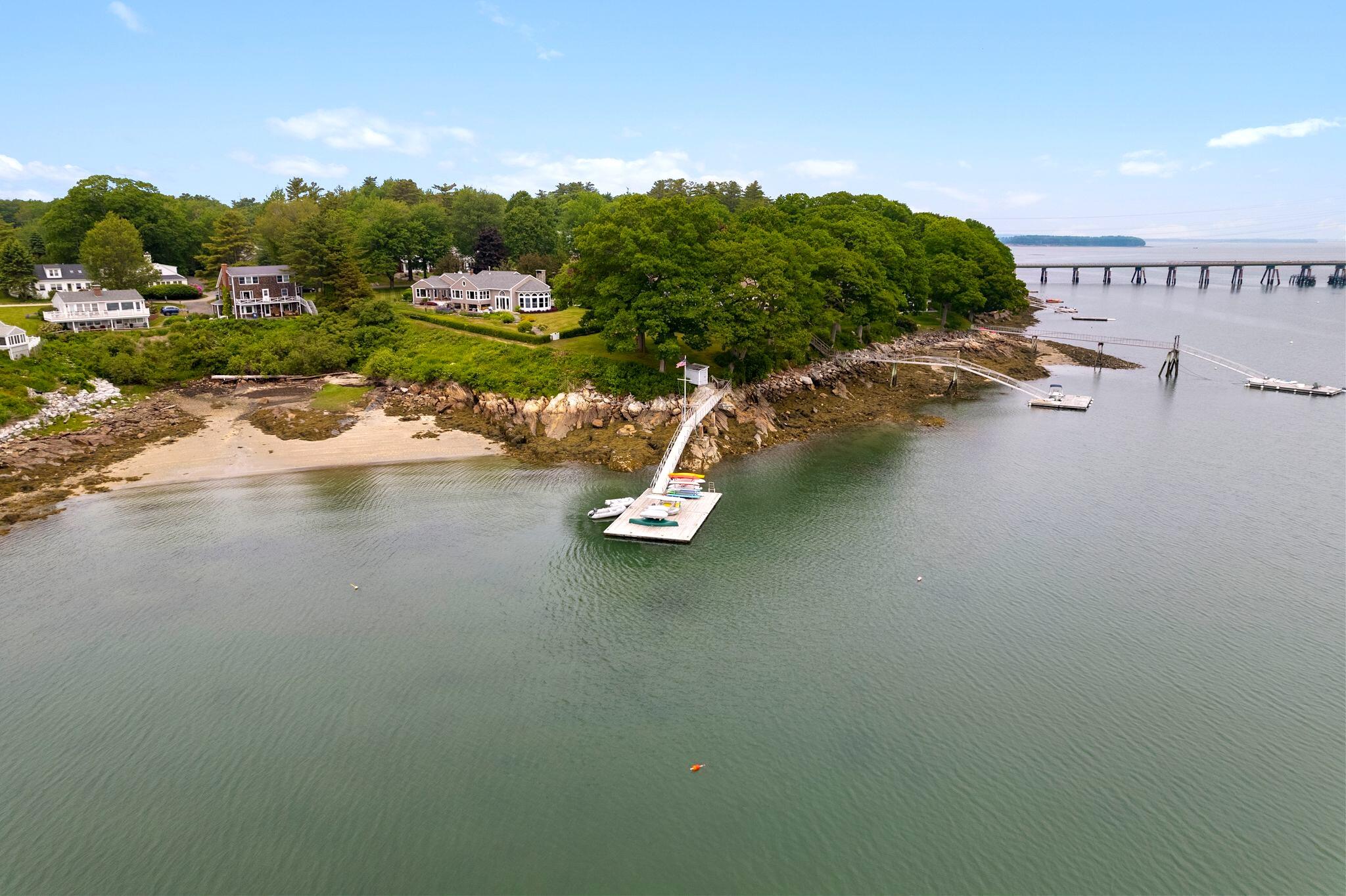 Yarmouth, Maine, 04096, United States, 4 Bedrooms Bedrooms, ,4 BathroomsBathrooms,Residential,Pending,2045664