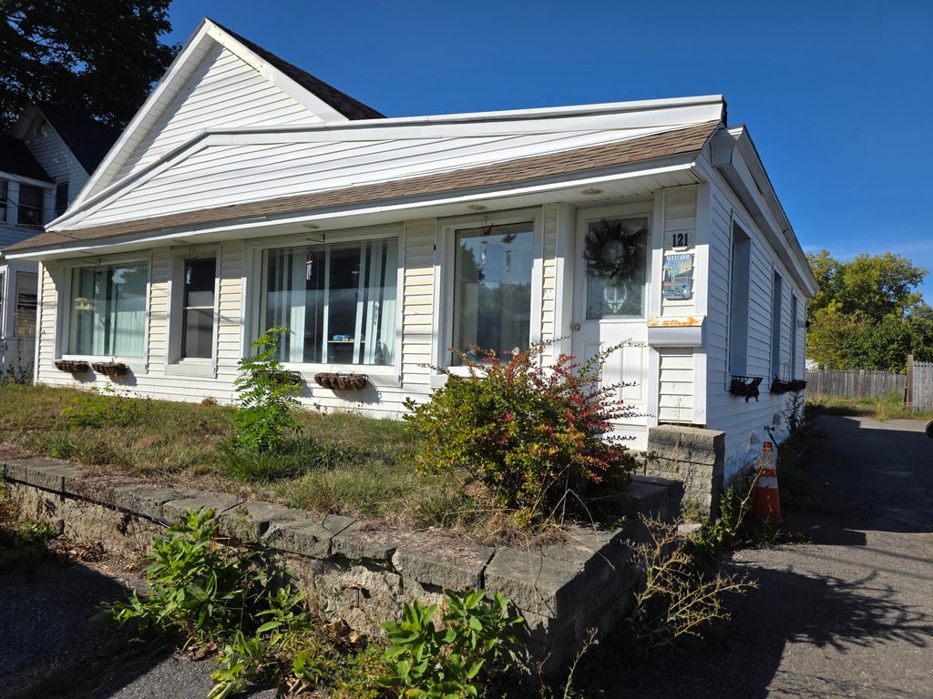 Photo of 121 Western Avenue, Waterville, ME 04901 (MLS # 1681737)