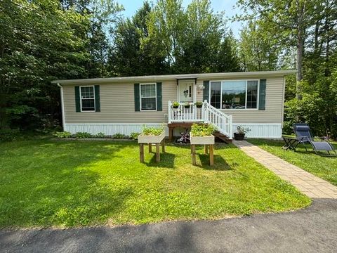 Photo of 87 Pineland Drive, Winthrop, ME 04364 (MLS # 1669962)