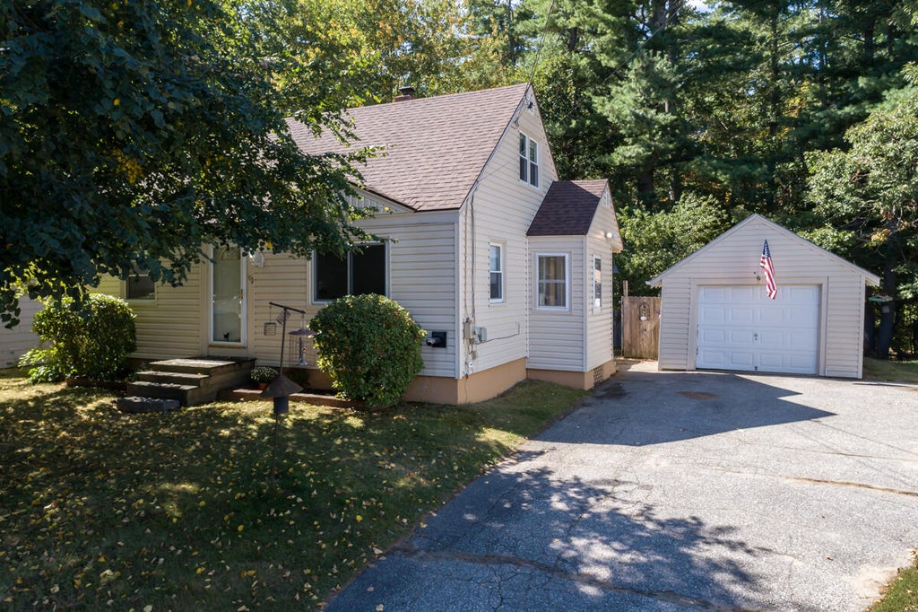 Photo of 102 Merrymeeting Road, Brunswick, ME 04011 (MLS # 1681027)