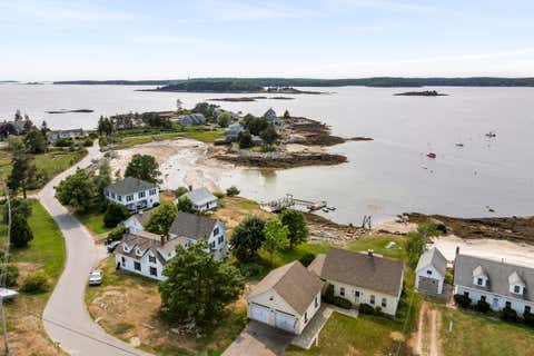 Photo of 1 Fish Point Road, Bristol, ME 04554 (MLS # 1662201)