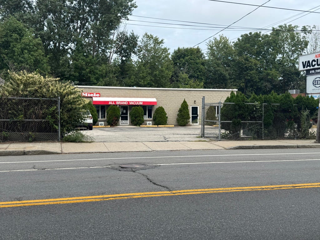 Photo of 829 Forest Avenue, Portland, ME 04103 (MLS # 1678820)