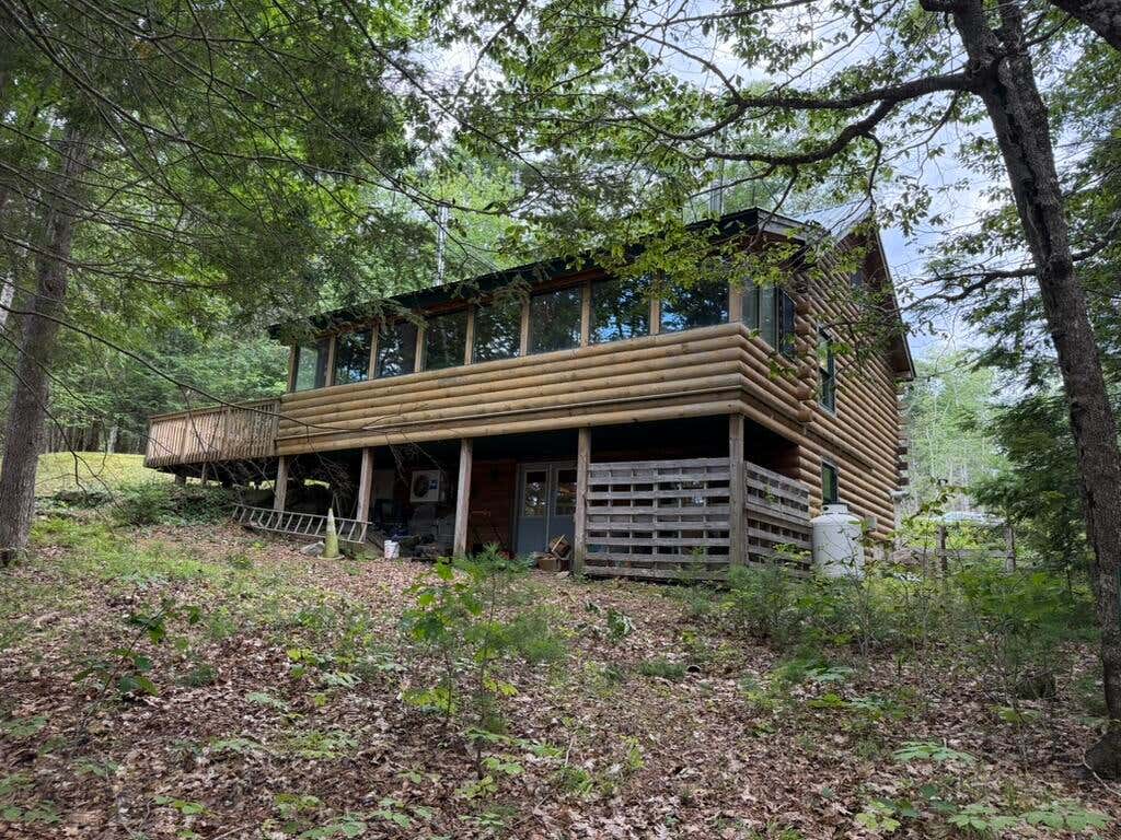 Photo of 27 Lakeview Drive, Bristol, ME 04539 (MLS # 1676121)