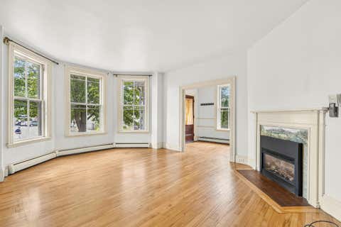 Photo of 11 William Street #1, Portland, ME 04103 (MLS # 1670977)