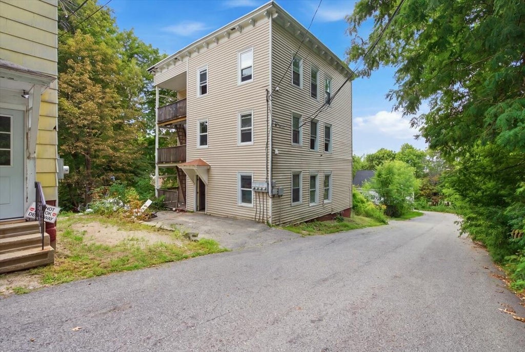 Photo of 9 Garnett Avenue, Lewiston, ME 04240 (MLS # 1678617)