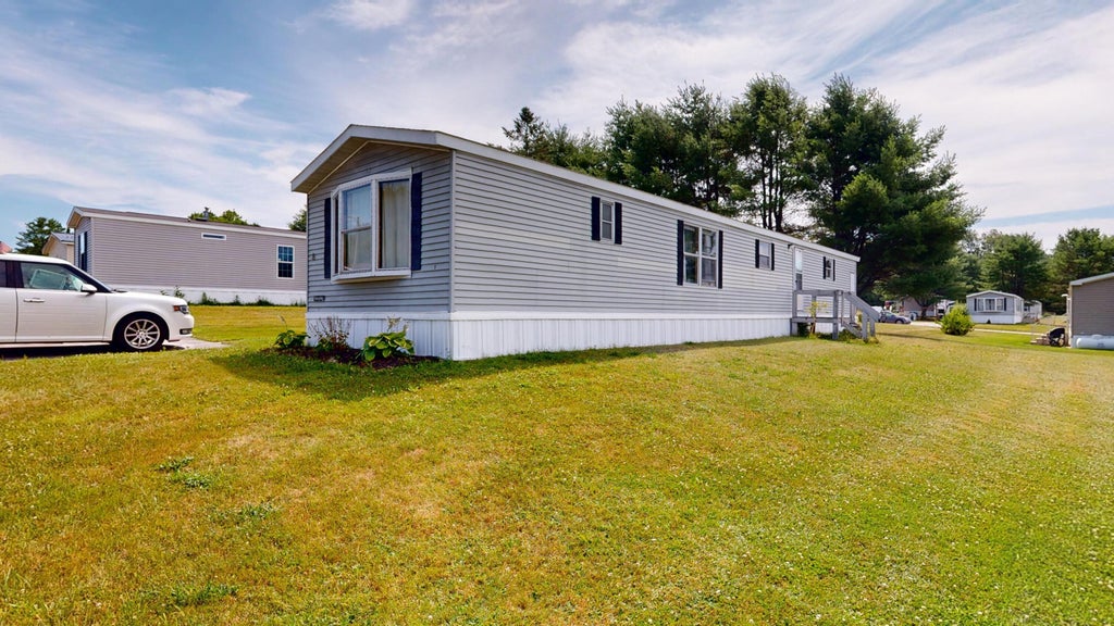 Photo of 8 Dunlop Avenue, Mechanic Falls, ME 04256 (MLS # 1673427)