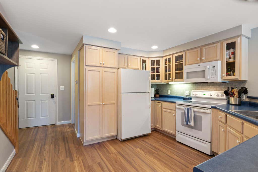 Photo of 24 Elizabeth Road #24, South Berwick, ME 03908 (MLS # 1674906)