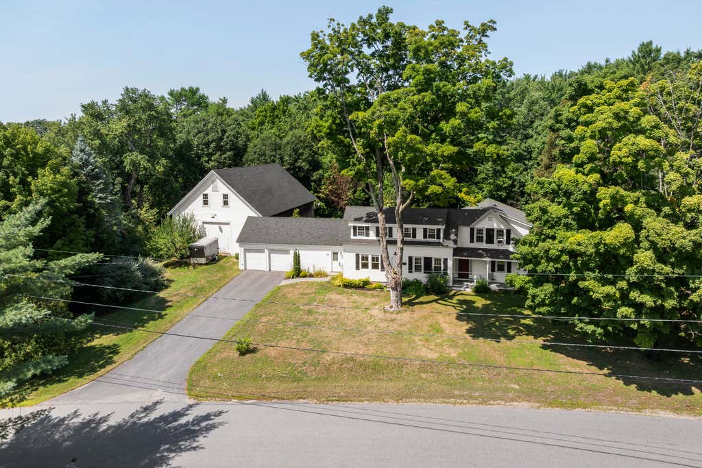Photo of 126 Summer Street, Lisbon, ME 04252 (MLS # 1676213)