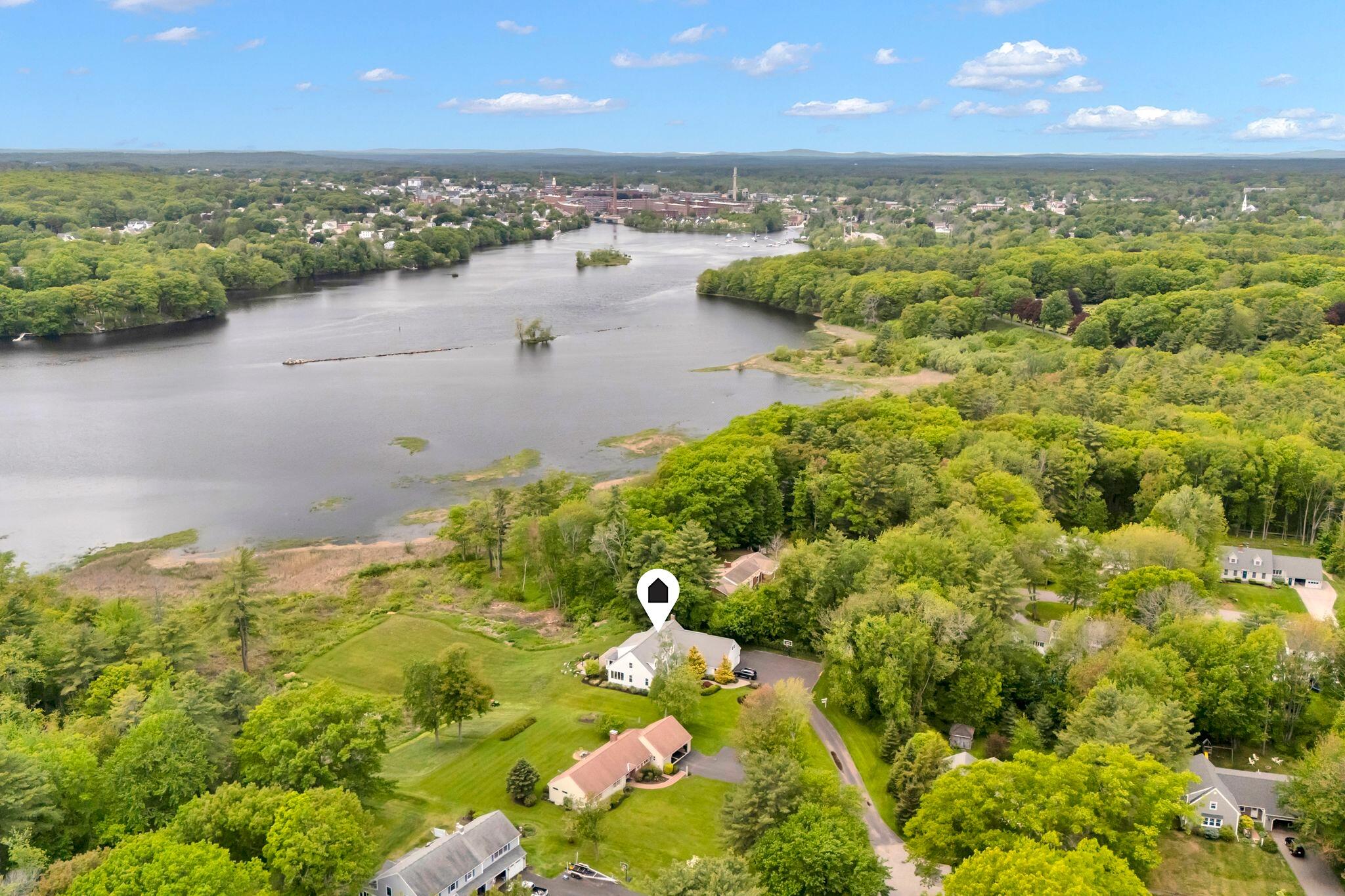 Saco, Maine, 04072, United States, 4 Bedrooms Bedrooms, ,4 BathroomsBathrooms,Residential,Active,2037560