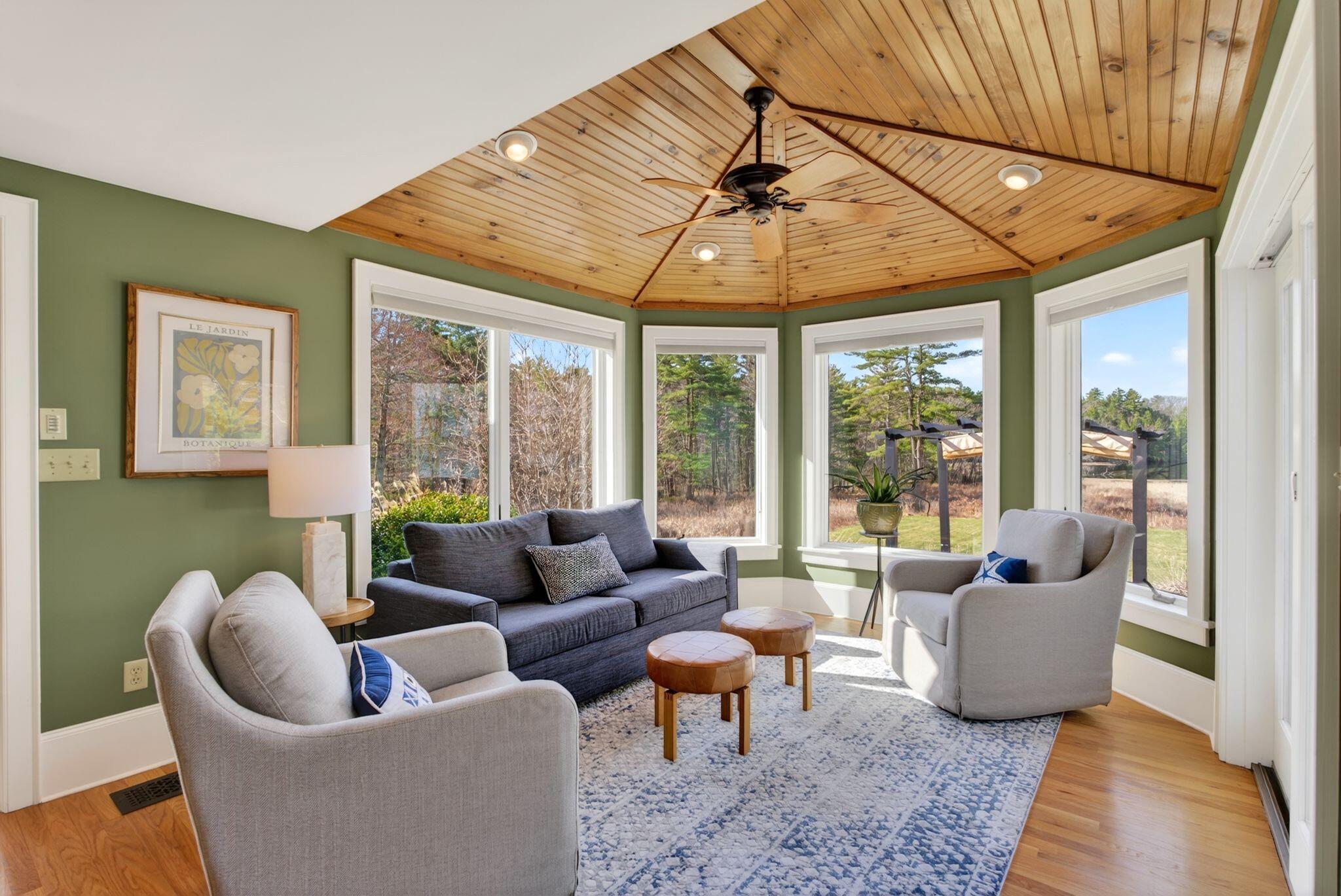Saco, Maine, 04072, United States, 4 Bedrooms Bedrooms, ,4 BathroomsBathrooms,Residential,Active,2037560