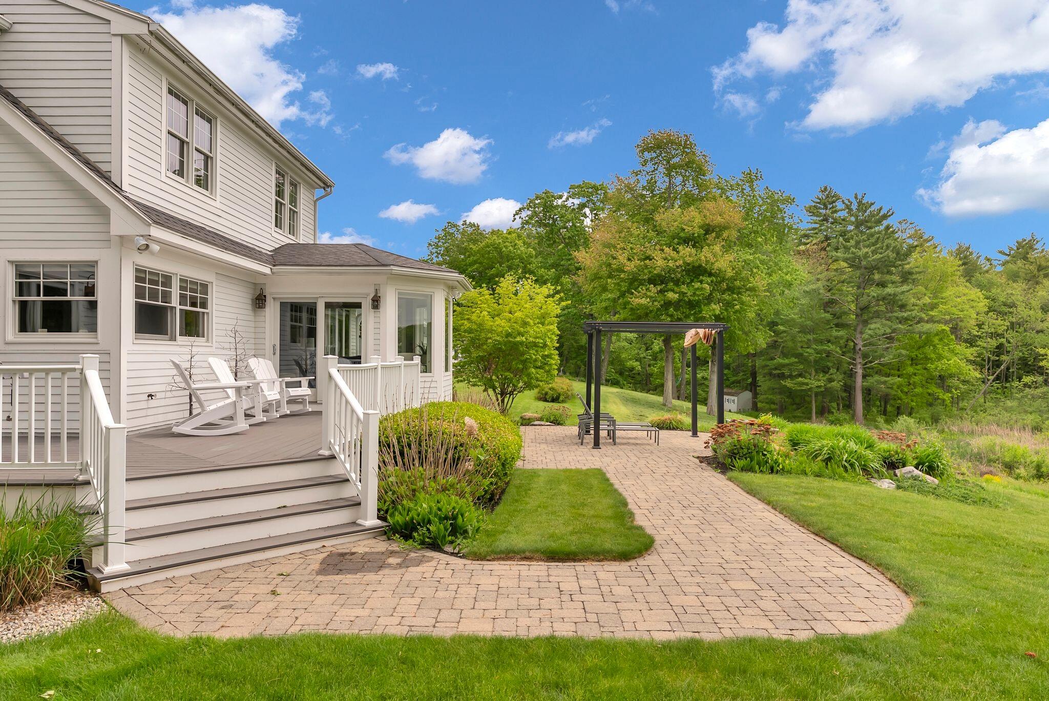 Saco, Maine, 04072, United States, 4 Bedrooms Bedrooms, ,4 BathroomsBathrooms,Residential,Active,2037560