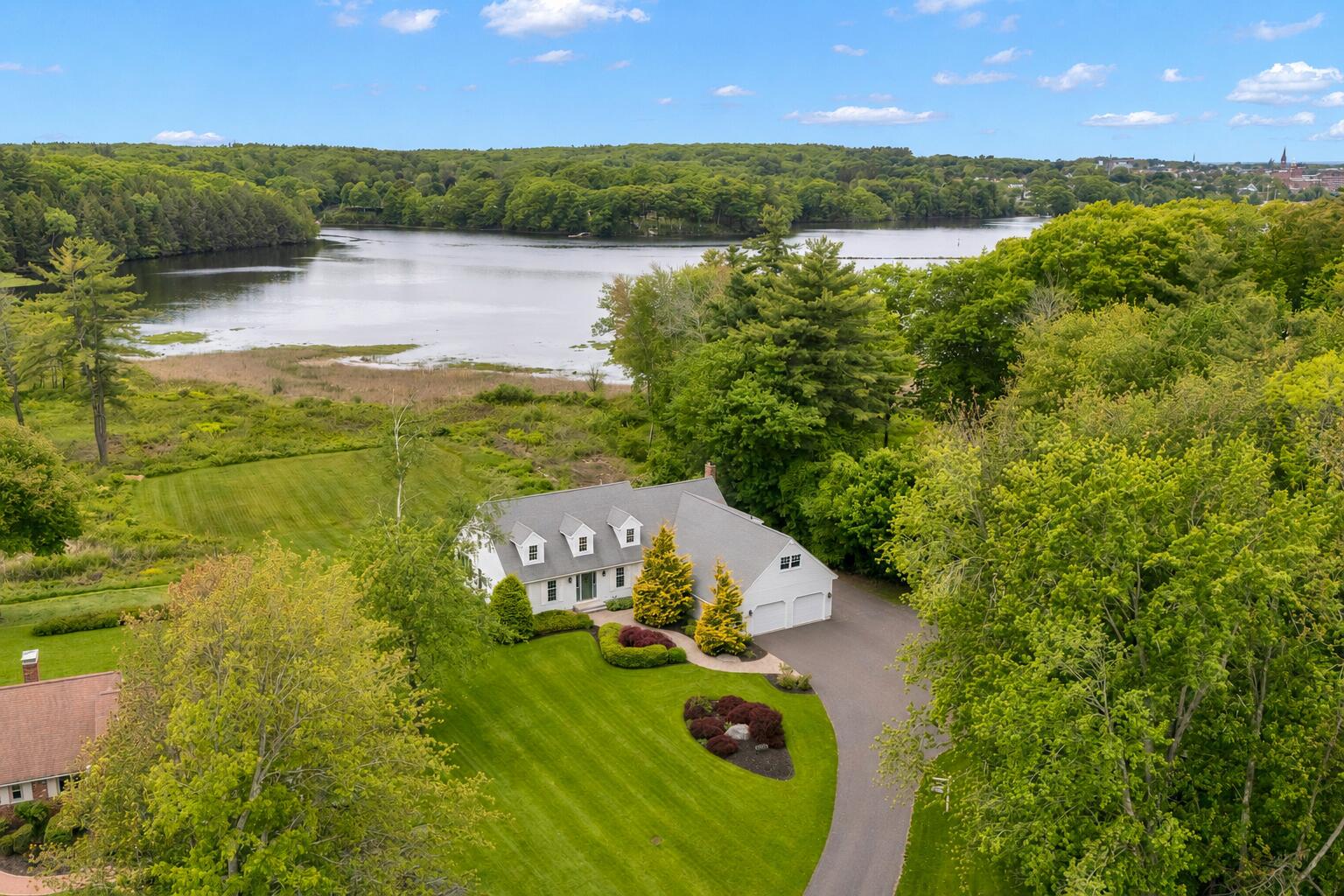Saco, Maine, 04072, United States, 4 Bedrooms Bedrooms, ,4 BathroomsBathrooms,Residential,Active,2037560
