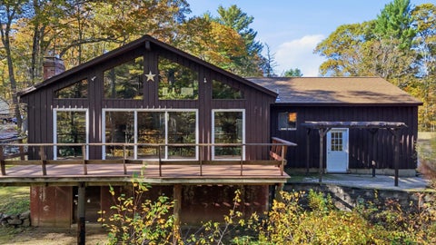 Photo of 109 Bartlett Road, Kittery, ME 03905 (MLS # 1685137)
