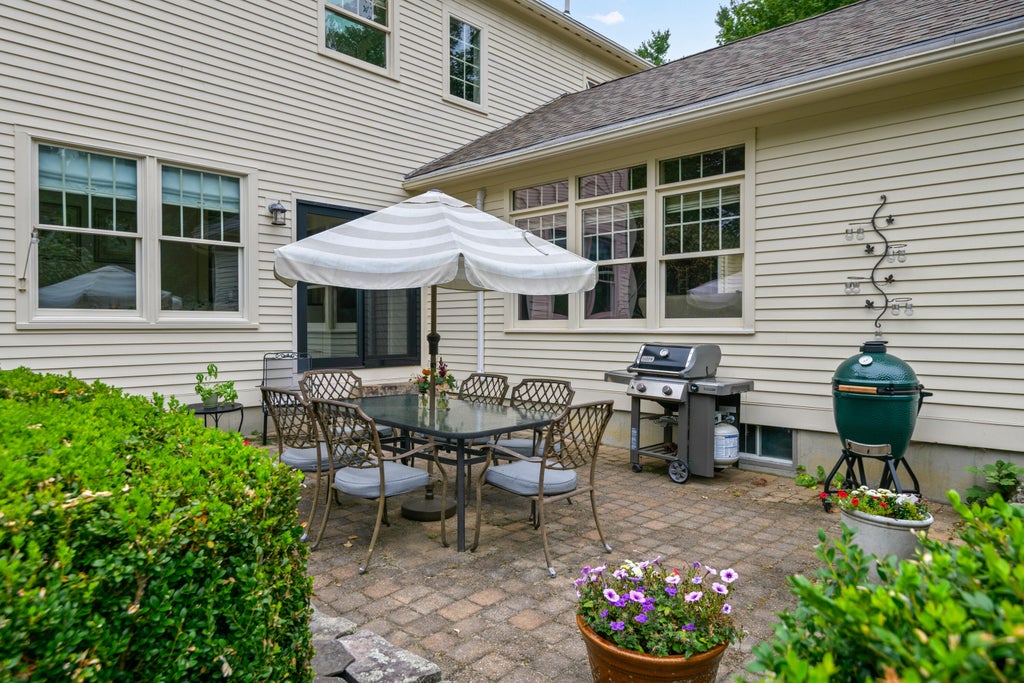 Photo of 38 Blanchard Road, Cumberland, ME 04021 (MLS # 1679809)